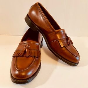 Allen Edmonds 9.5  Newport Tassel and Kiltie detail Cognac brown